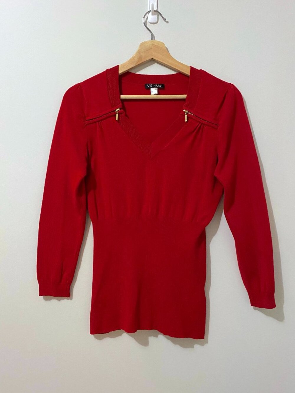 Red Y2K Style Fitted Sweater with Gold Zipper Details Romantic Euro Office